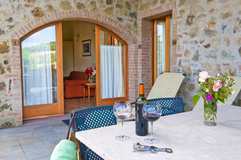 Antica Fonte Resort Casole dʼElsa Pokój zdjęcie